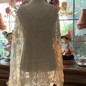 Beautiful Lace design top for the summer
